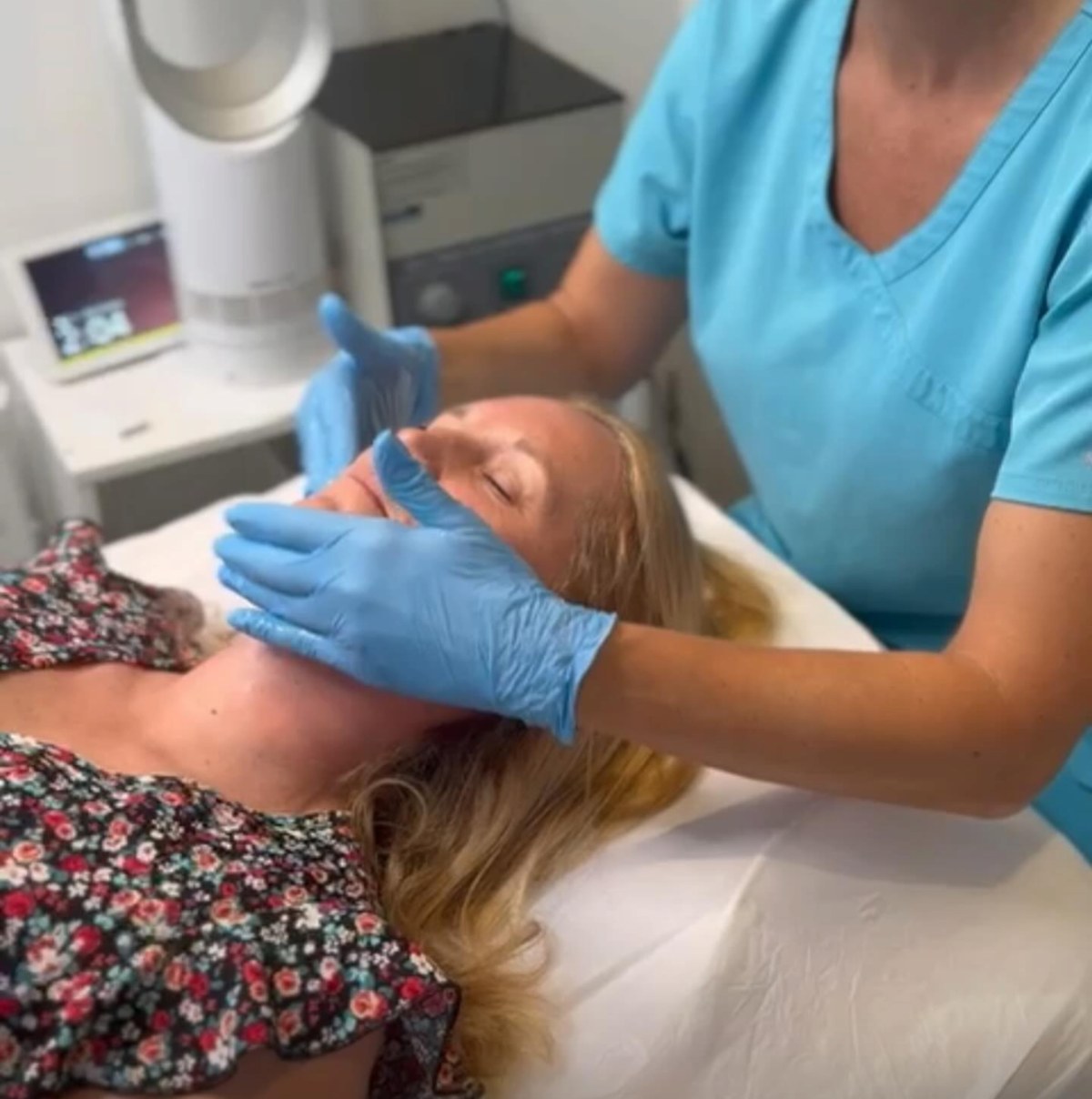 Skin resurfacing treatment at the Lindfield clinic